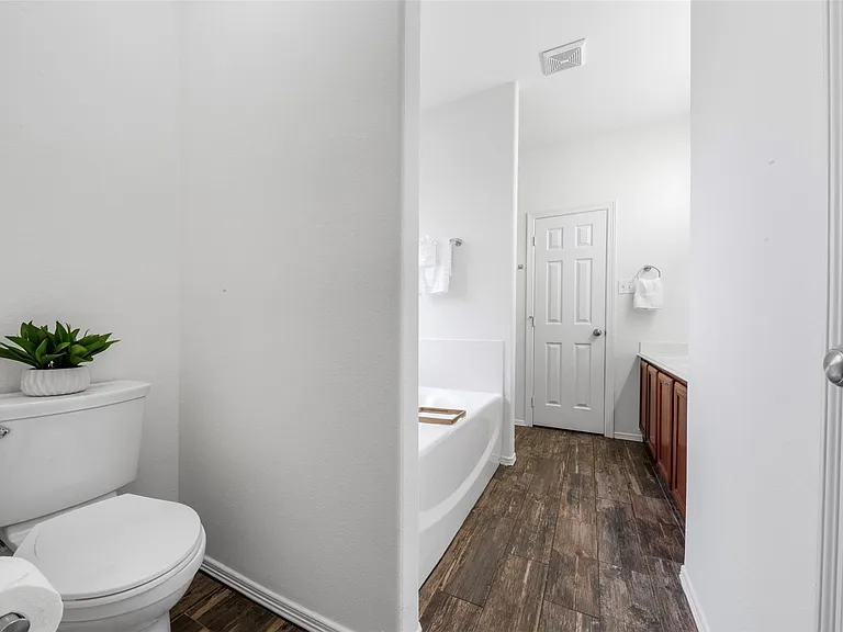 6742 Durango Creek Dr — Photo 18
