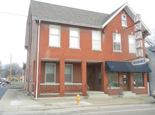 27 W Main St #A, Mascoutah, IL