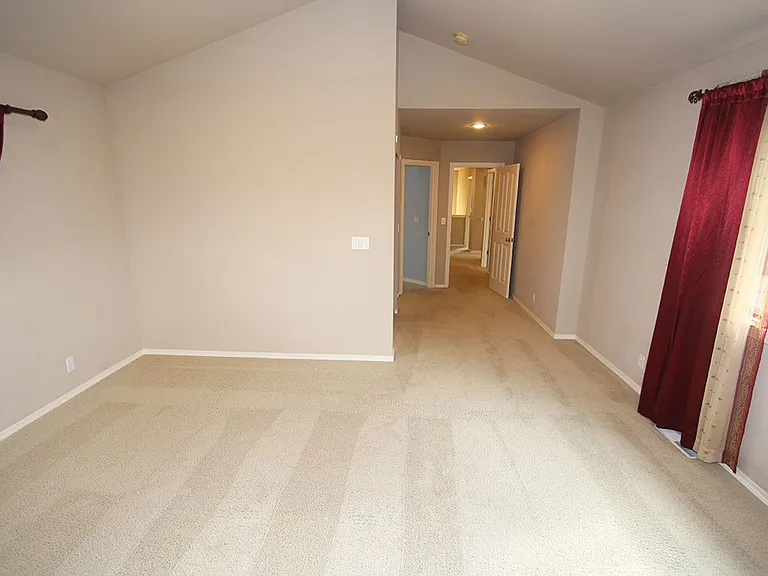 19208 NE 66th Way — Photo 12