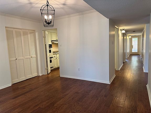 4th image of 455 S Perkins Rd APT 3
