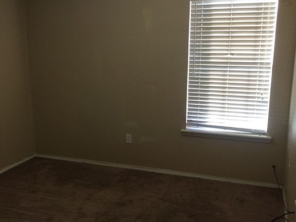 2nd image of 3706 Eagle Crest Dr