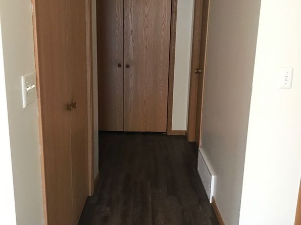 1049 Evergreen Ln APT 3