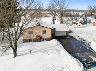 655 11th St SW, Pine City, MN 55063
