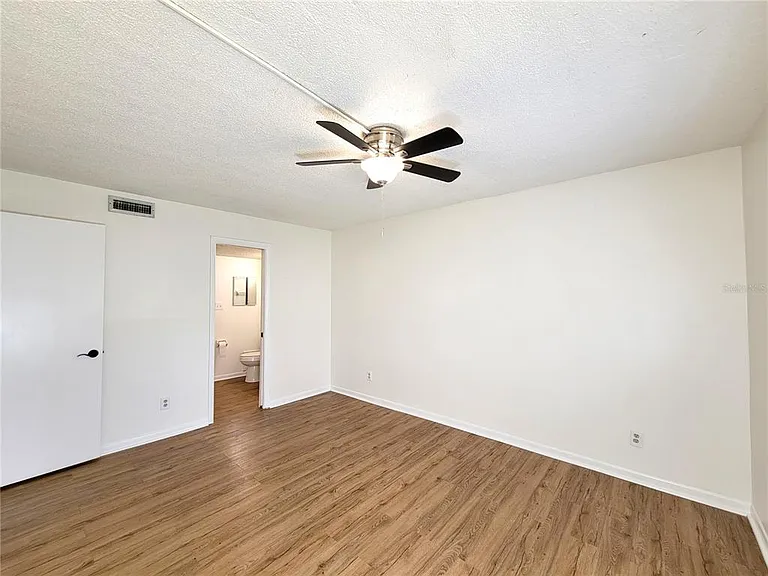 7606 Abbey Ln #208 — Photo 17