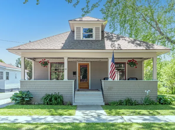 21 Edward Street, St. Albans City, VT 05478