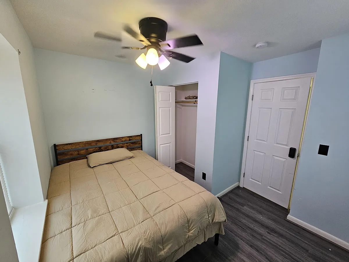 Bedroom #4 - E Jeffrey St