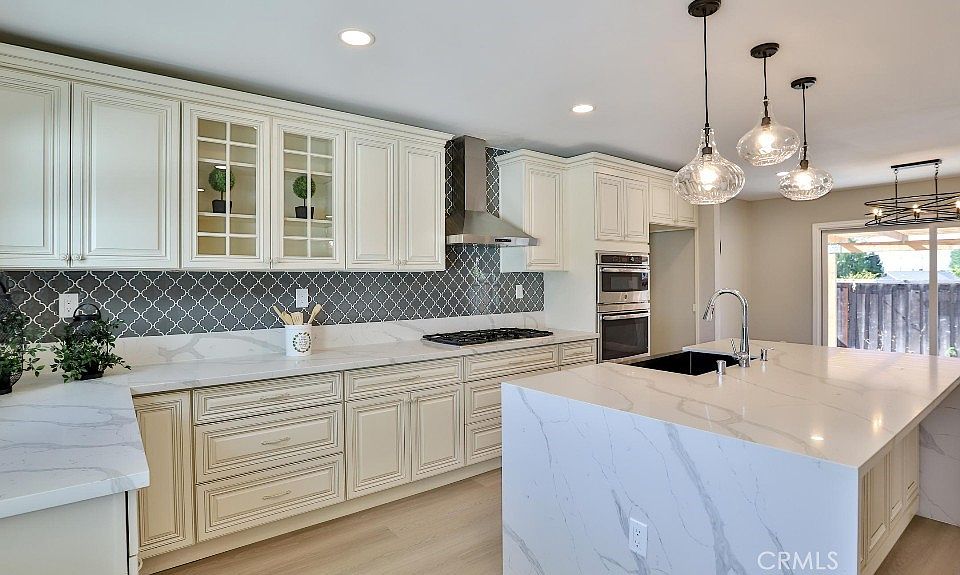 1st image of 14421 Manecita Dr