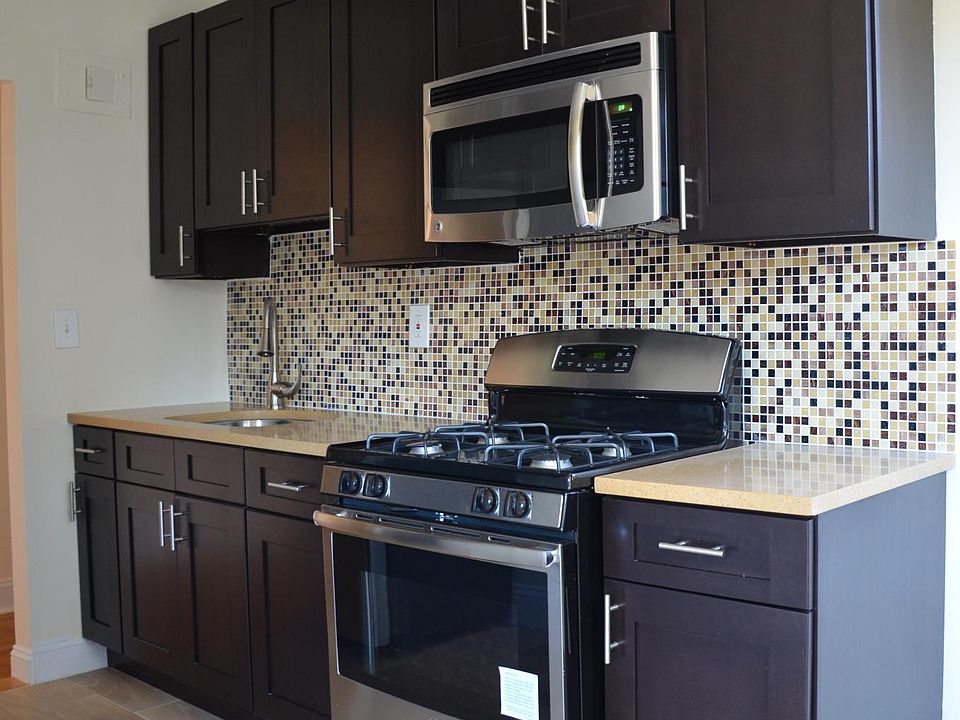 2nd image of 1133 Ogden Ave