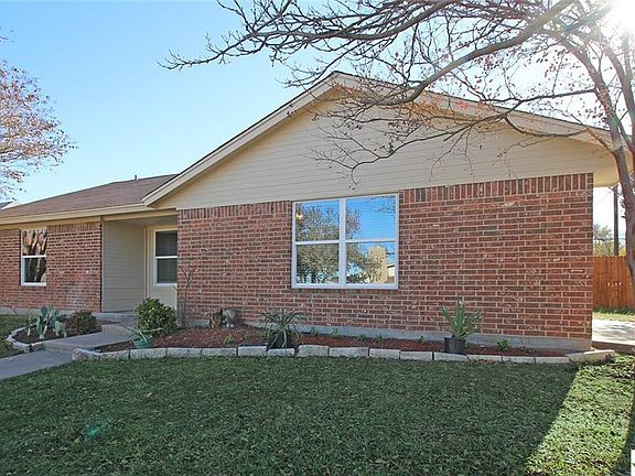 2nd image of 1411 Ashley Dr