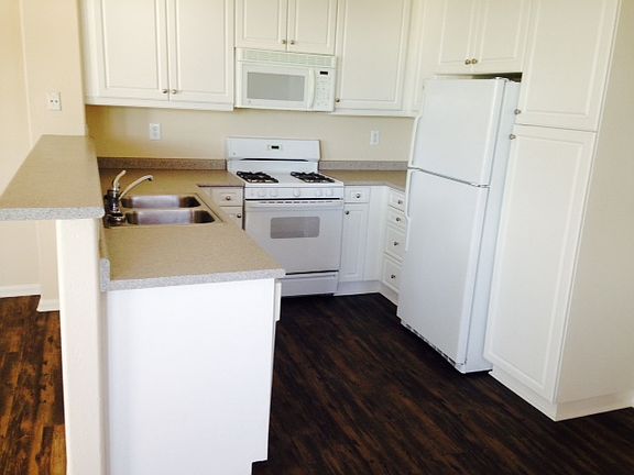 4th image of 10932 Evening Creek Dr E APT 85