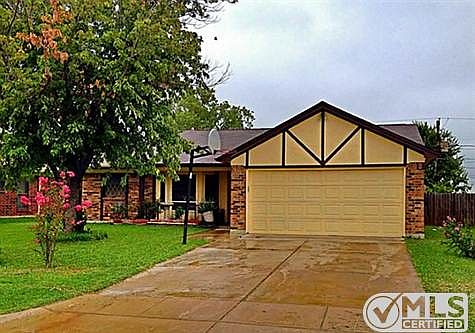 1st image of 2210 W Parkside Dr