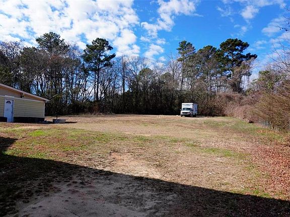 4th image of 3499 Plunkett Rd