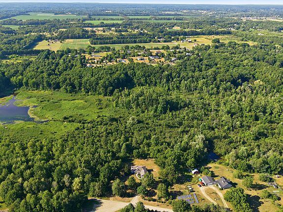 4th image of 3025 Tillie Run NE