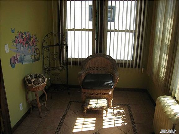 2nd image of 11453 158th St