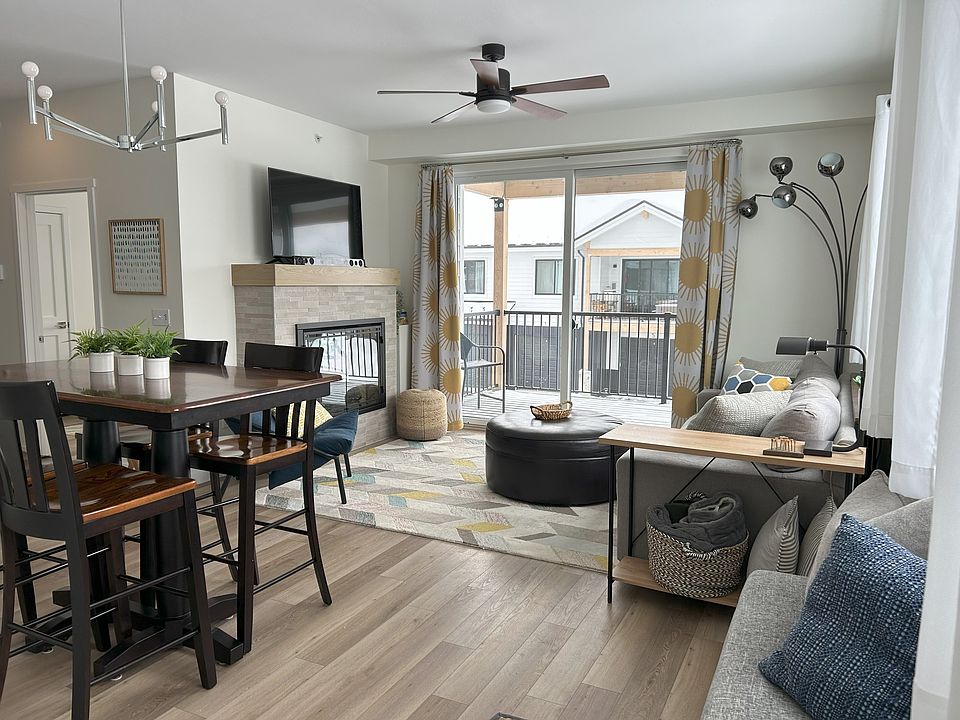 Open concept living and dining areas