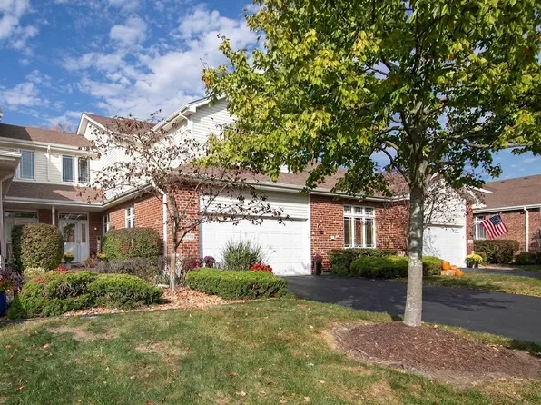 10726 Canterbury Dr, Mokena, IL 60448