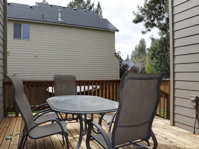 2345 NW Quinn Creek Loop — Photo 44