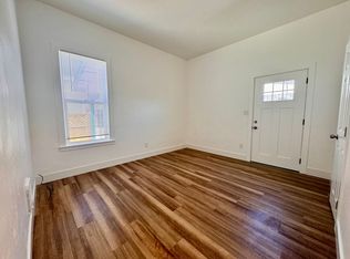 6 Orange Dr, Salinas, CA 93901
