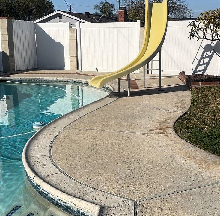 1st image of 10953 Grovedale Dr