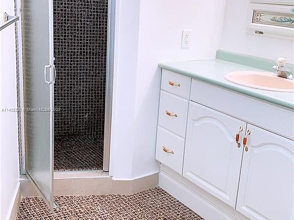 4th image of 1351 NE Miami Gardens Dr APT 1425E