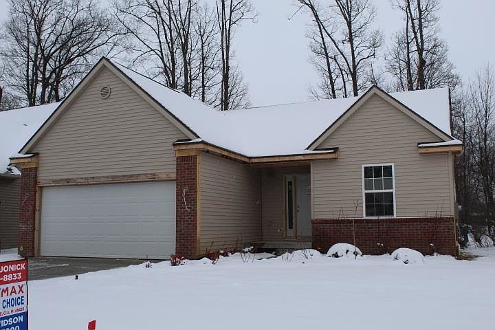 1st image of 11383 Hidden Oaks Dr