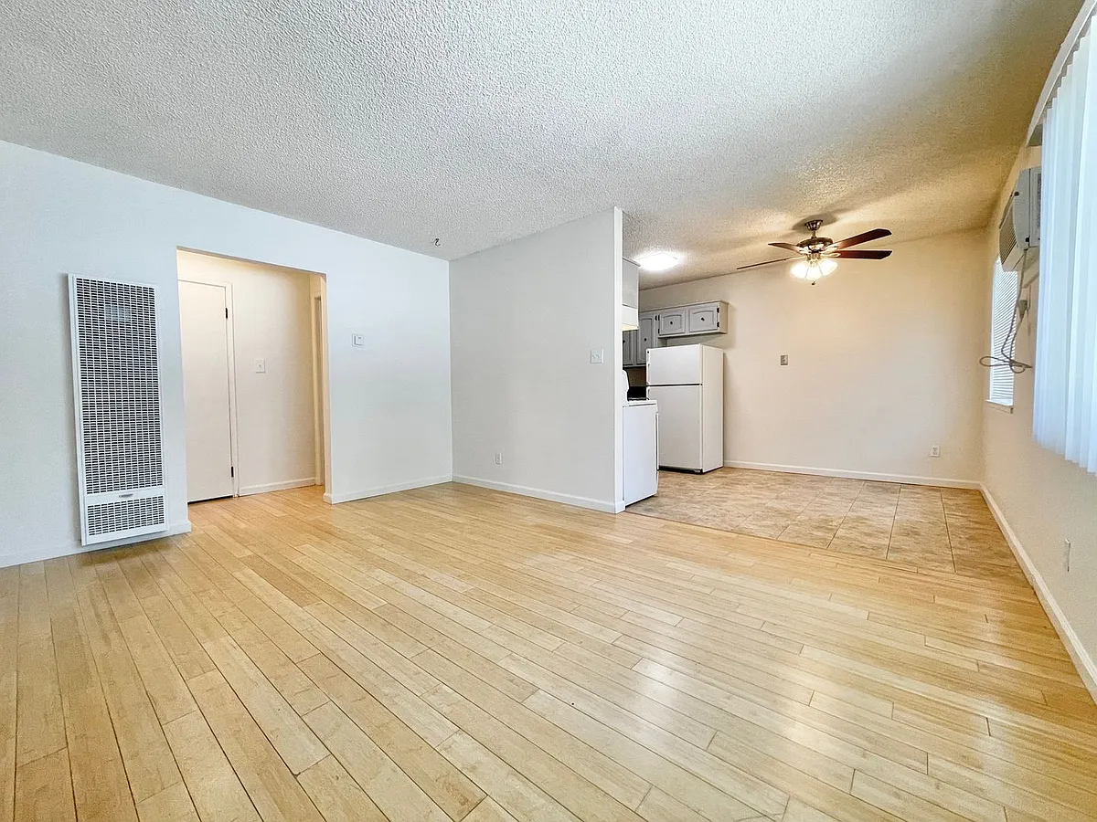 Building Photo - 3810 H Street