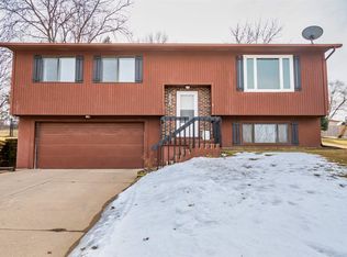 1036 20th Ave, Coralville, IA 52241