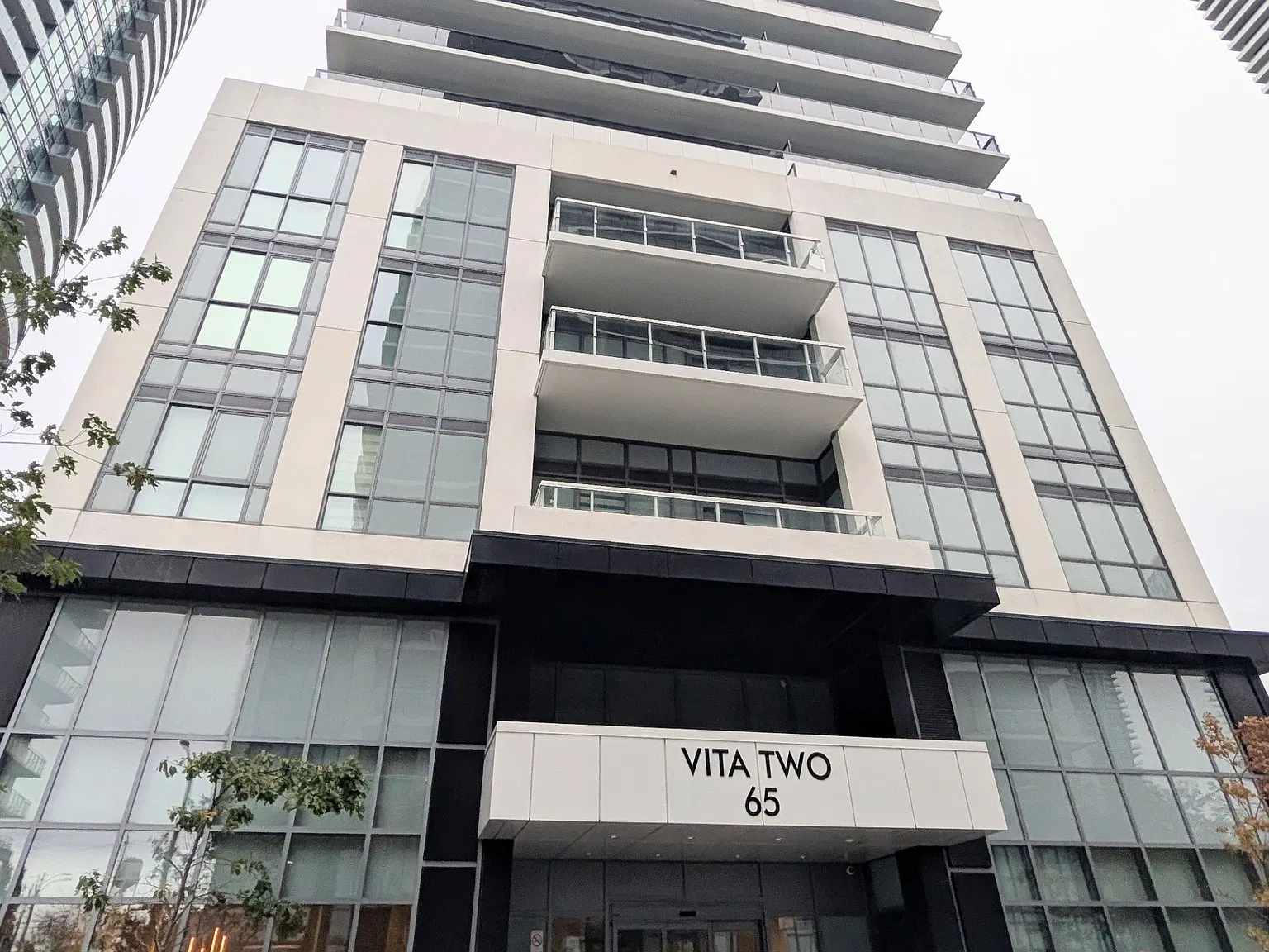 Vita Two on the Lake — Photo 1