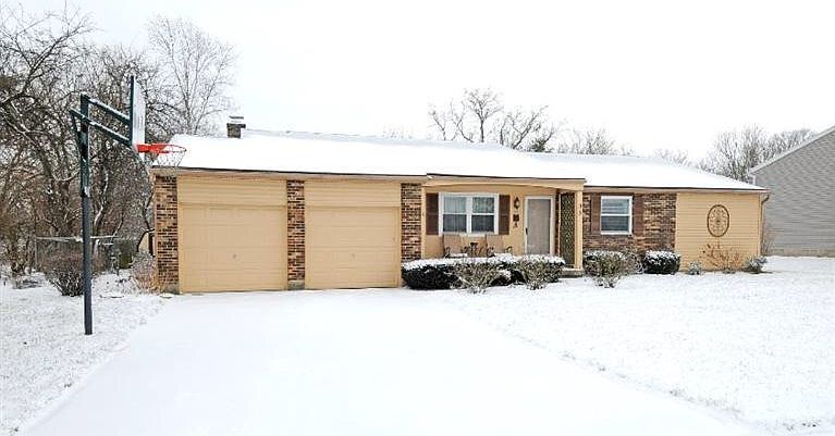 1st image of 35 Roundtree Ct