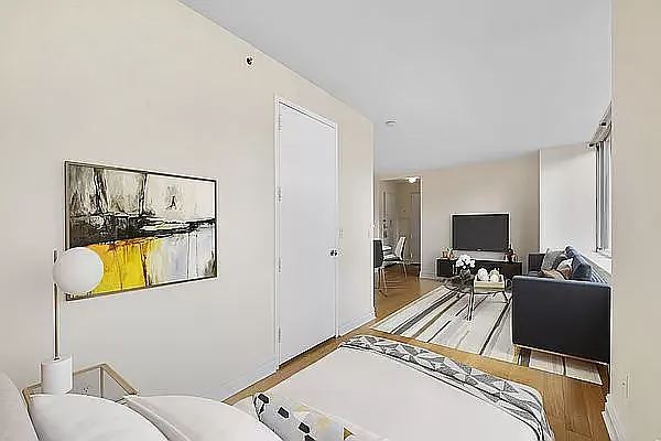 Rented by Park River | media 4