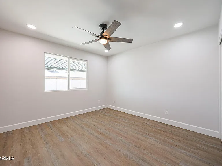 11202 N 43rd Dr — Photo 22