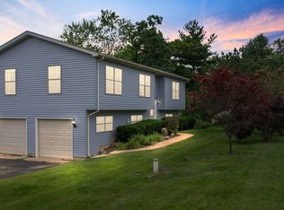 2611 Drucker Ln, McHenry, IL 60051