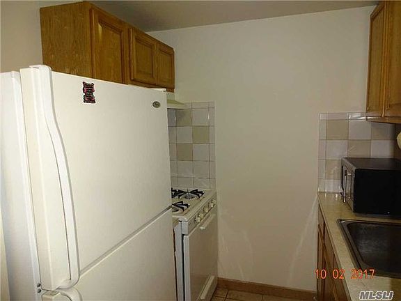 4th image of 10754 166th St