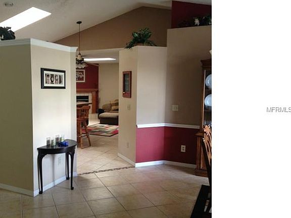 5th image of 1124 Wycliffe St