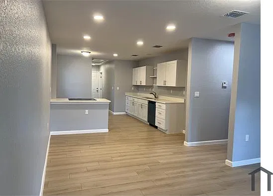 3 bed, 1269 sqft, $1,700 — Photo 4