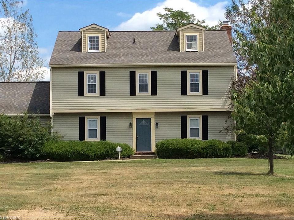 1st image of 469 Wheatfield Dr