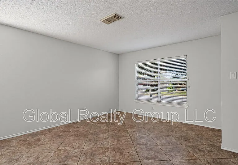 7702 Fairton Pl — Photo 7