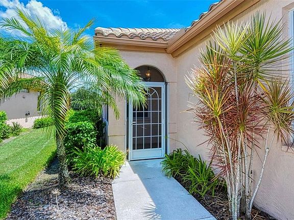 5th image of 7169 Del Lago Dr