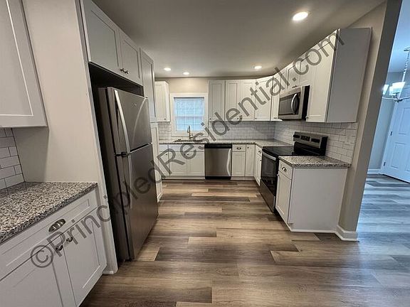 4th image of 516 Efird St