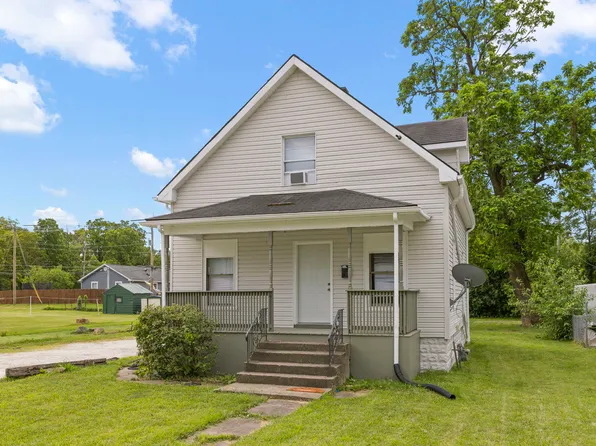 310 Barry Ave, Lockport, IL 60441