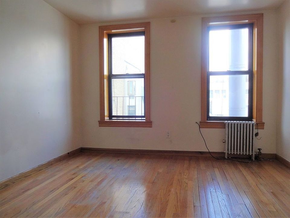 1st image of 106 Eldridge St #5R