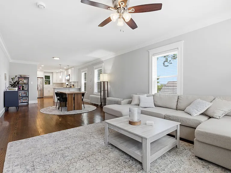 18 Sylvester Rd #2 — Photo 4