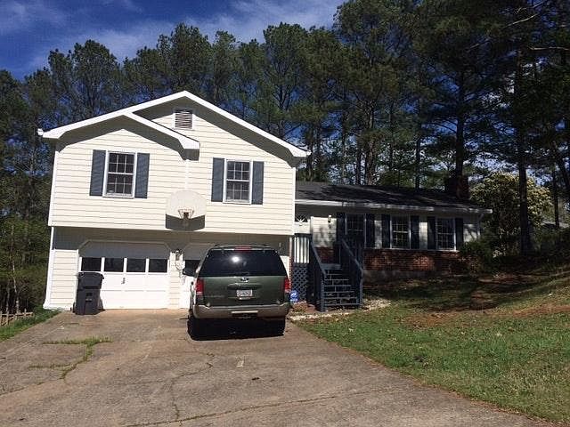 1st image of 403 Ansley Brook Dr
