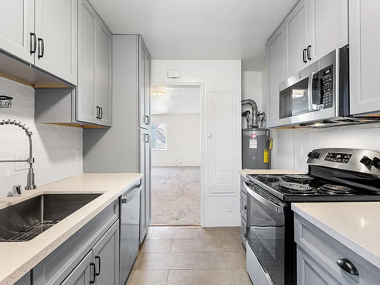 2238 Encinal Ave #C — Photo 9