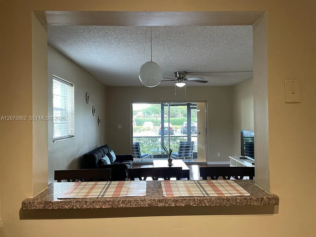 Ramblewood East Condo — Photo 3