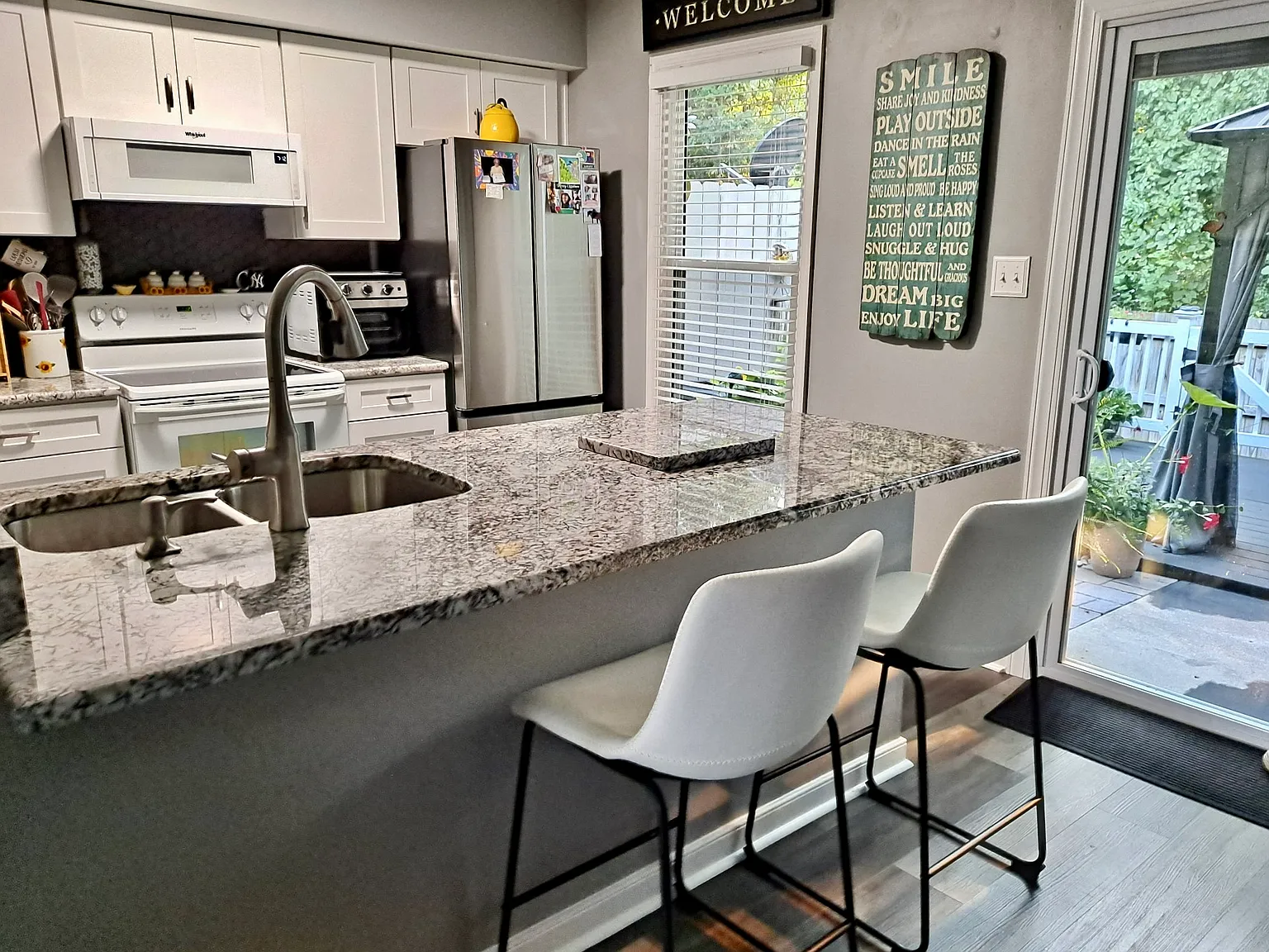 2 bed, 2.5 bath, 1064 sqft, $2,000 — Photo 3