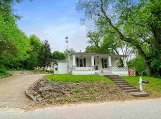 301 Posey St, Newburgh, IN 47630