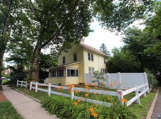 407 Mountain View Rd, Englewood, NJ 07631