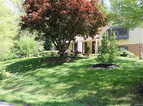 2nd image of 250 Sherwood Ln