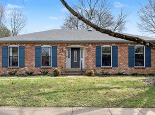 1304 Holsworth Ln, Louisville, KY 40222